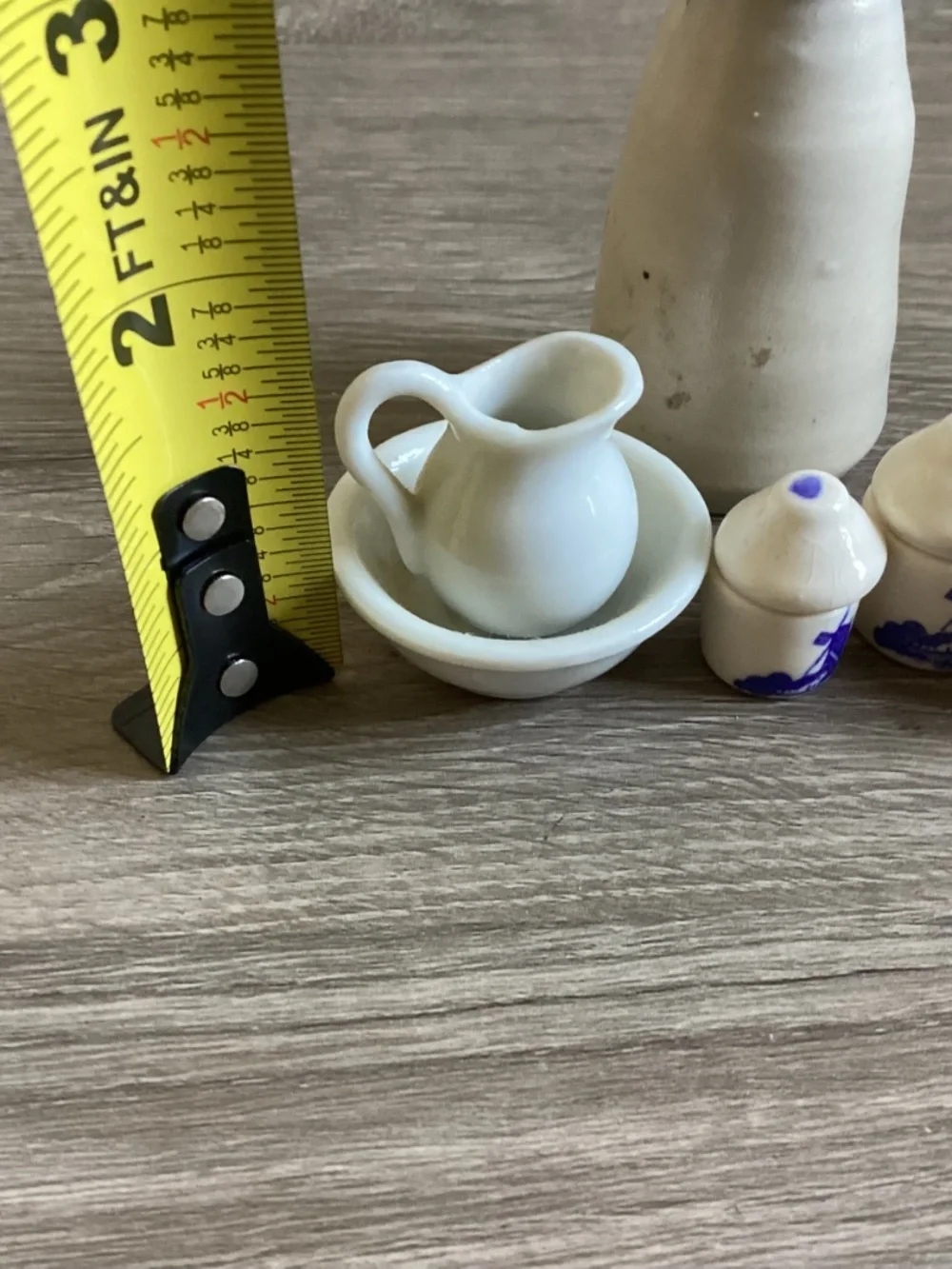 Dollhouse Miniatures Lot Ceramic Pottery Blue & White Delft Canisters Pitcher